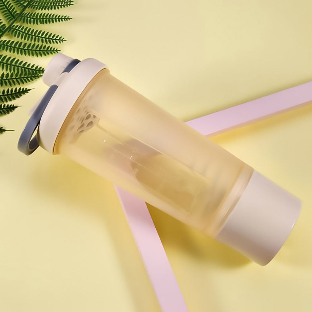 Woman Sport Whey Protein Shaker Bottle Water Bottle Girl BPA Free Leak Proof Gym Fitness Training Sport Nutrition Bottle
